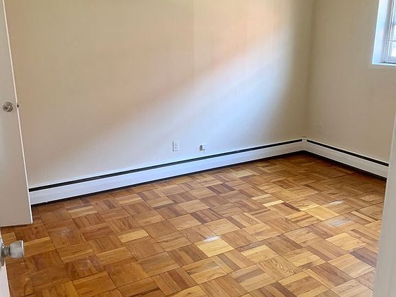 5th image of 3524 Grove Ave APT 3
