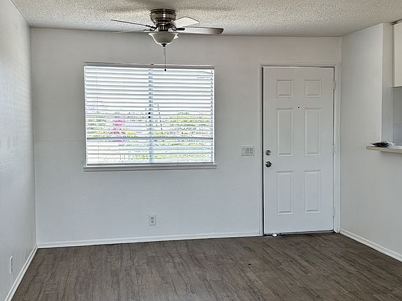 2nd image of 800 S Magnolia Ave