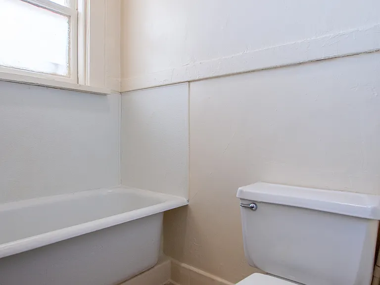 131 Ralph McGill Blvd NE #9 — Photo 8