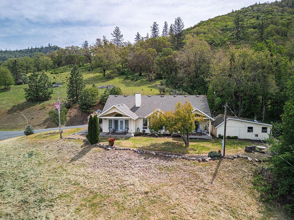 1st image of 304 Wards Creek Rd