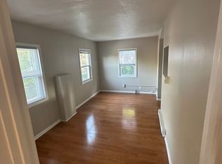 306 King St W APT 3, Saint Paul, MN 55107