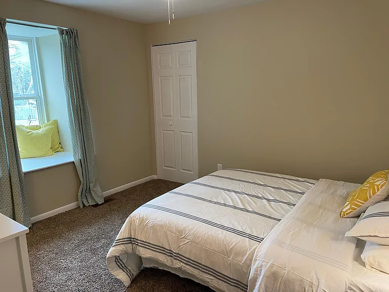 Bedroom 1 - Queen bed. Linens and towels included.
