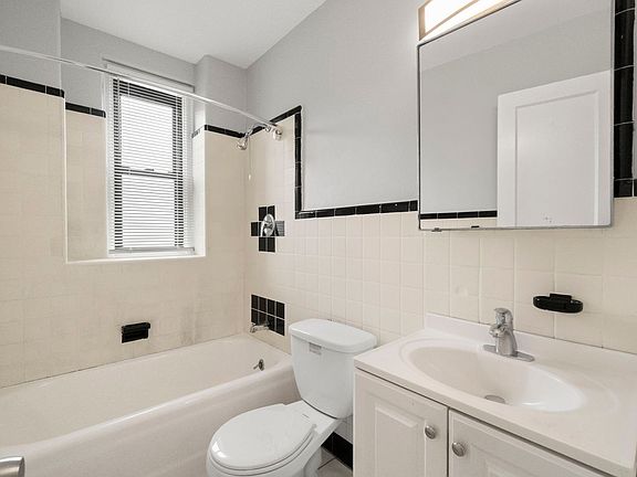 5th image of 2474 Kennedy Blvd APT 4D