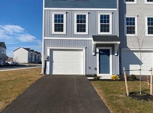 34 Pantaneiro Pl, Martinsburg, WV 25404