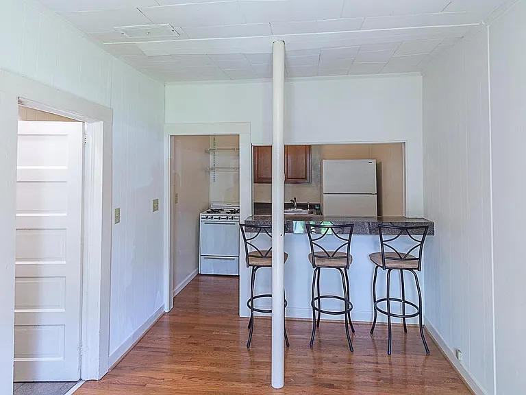 1400 Brookstown Ave #3 — Photo 3