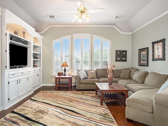 3rd image of 16422 Canyon Chase Dr