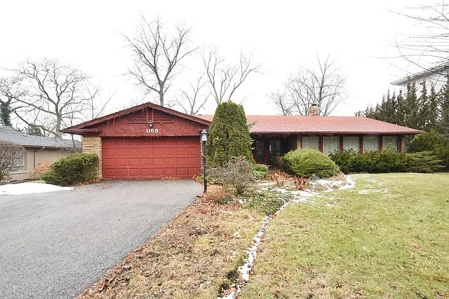 1158 Oak Ridge Dr photo 1