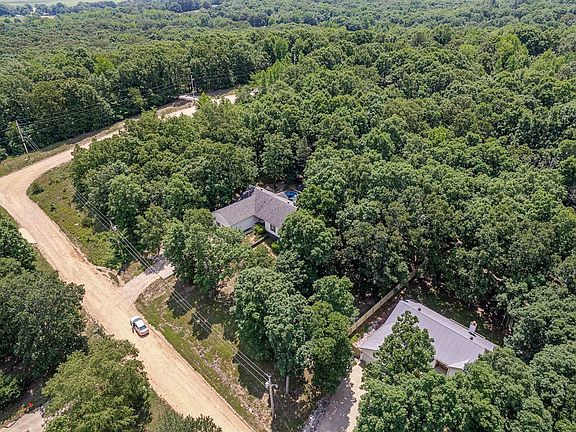 4th image of 142 County Road 463