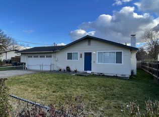 2070 Bradbury St, Medford, OR 97504