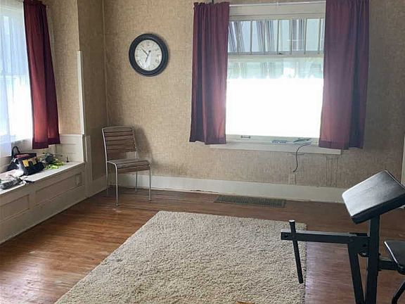 3rd image of 2109 Grandview Blvd