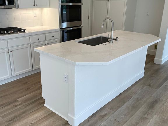 4th image of 2643 Capella Way