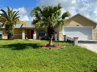 313 SE 18th Ter, Cape Coral, FL 33990