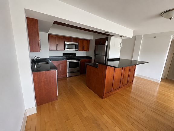 2nd image of 1600 Beacon St APT 1102