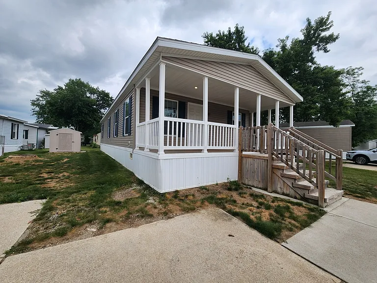 Belle Villa Lake — Photo 8