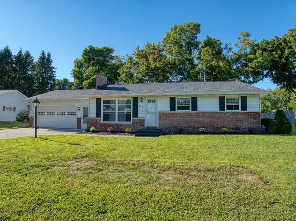 9978 Pine St, Lake City, PA 16423