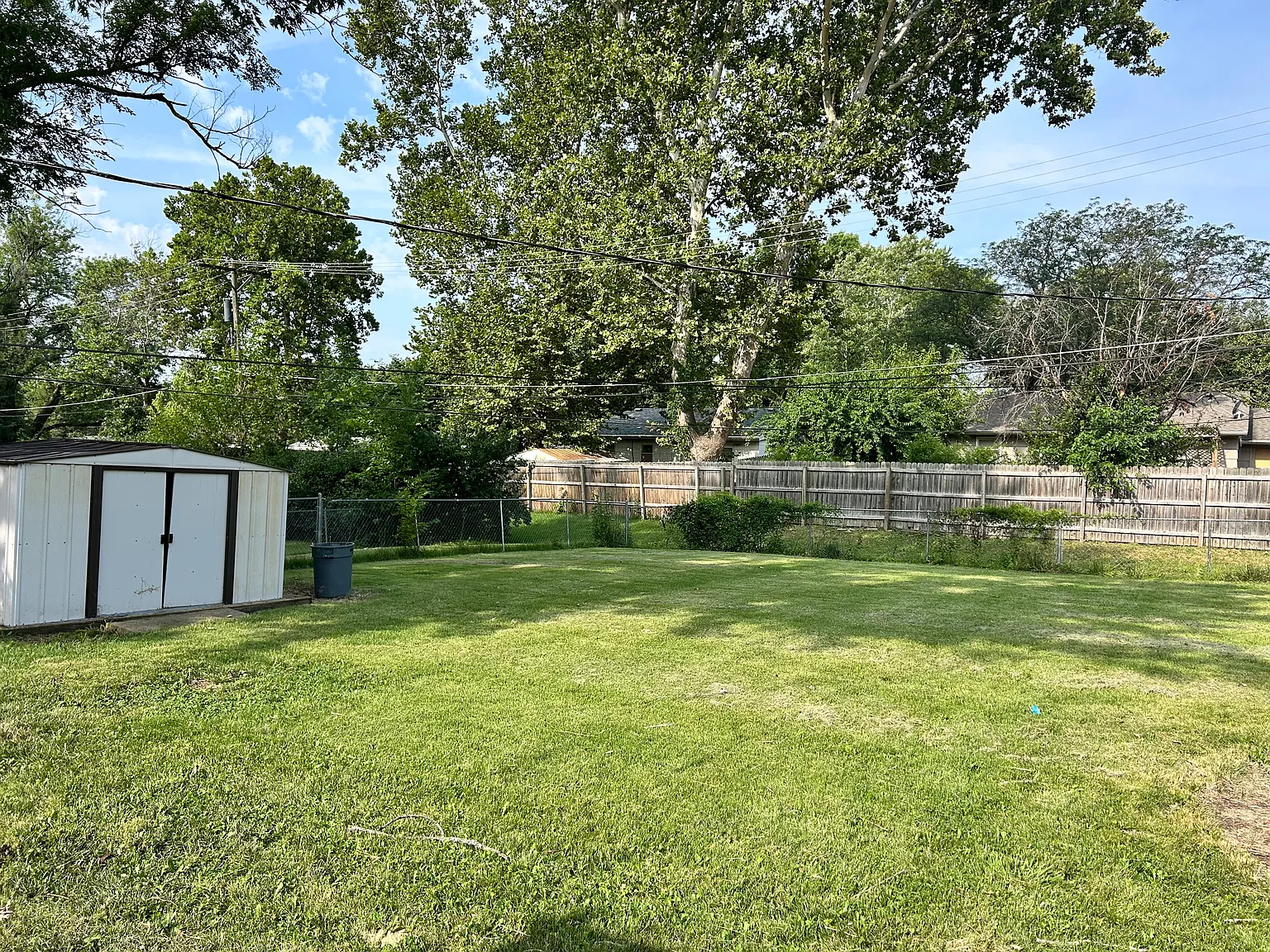 3 bed, 1.5 bath, 970 sqft, $1,200 — Photo 4