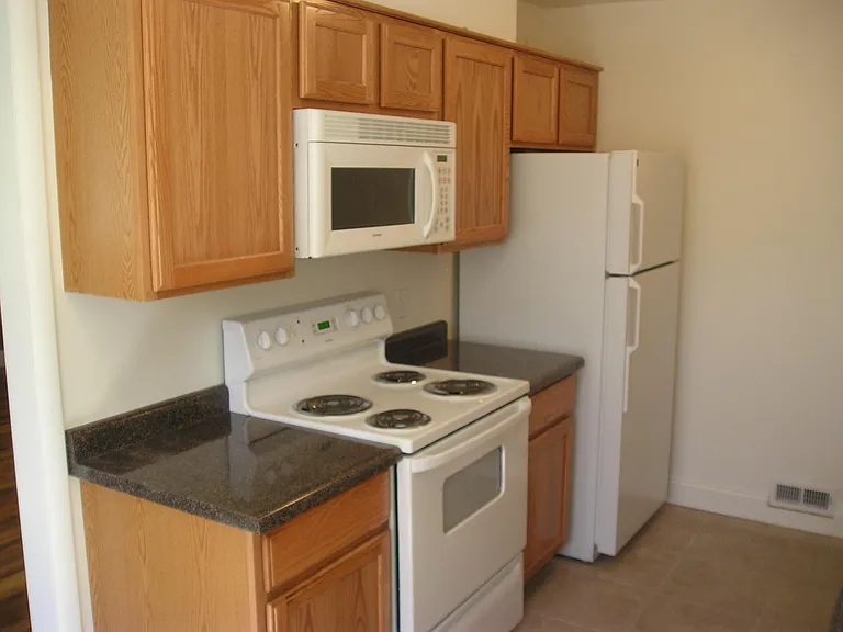 754 N Colorado St — Photo 3