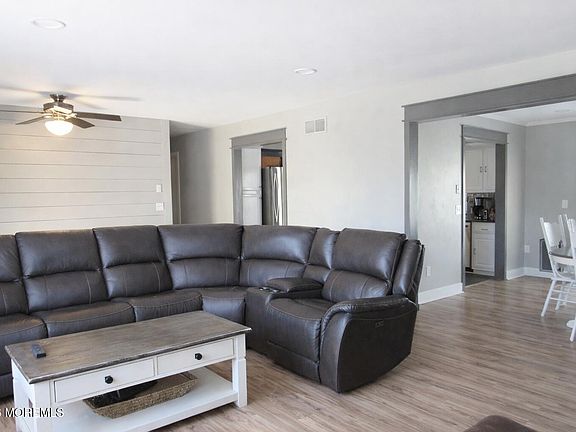 4th image of 172 Hawkin Road