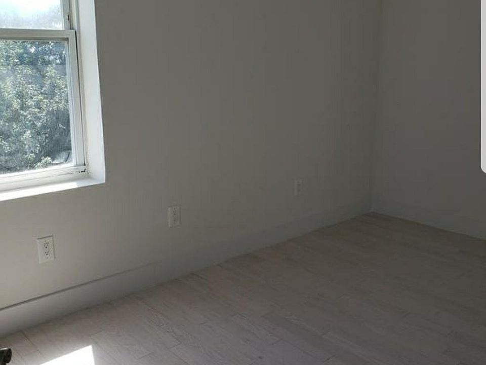2nd image of 242 Garfield Ave APT 23