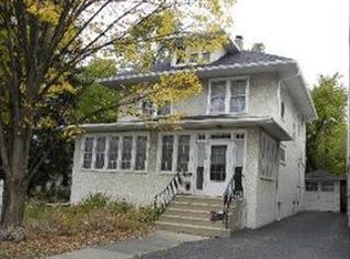 378 N York St, Elmhurst, IL 60126