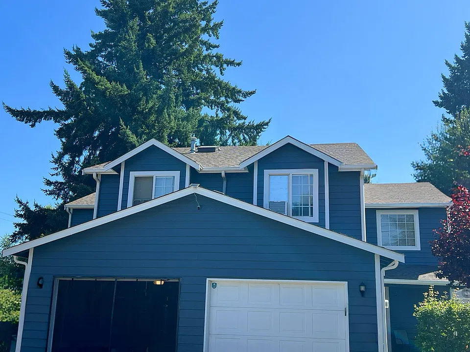 1024 Lybarger St NE