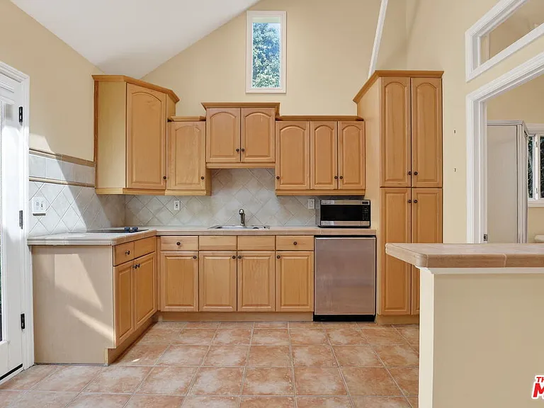 10341 Keswick Ave — Photo 34