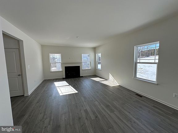 4th image of 3184 Old Dutch Ln