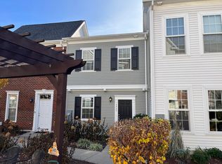 3925 Colonial Green Cir SW, Roanoke, VA 24018