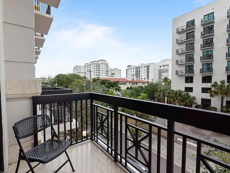 701 S Olive Ave #218 — Photo 25