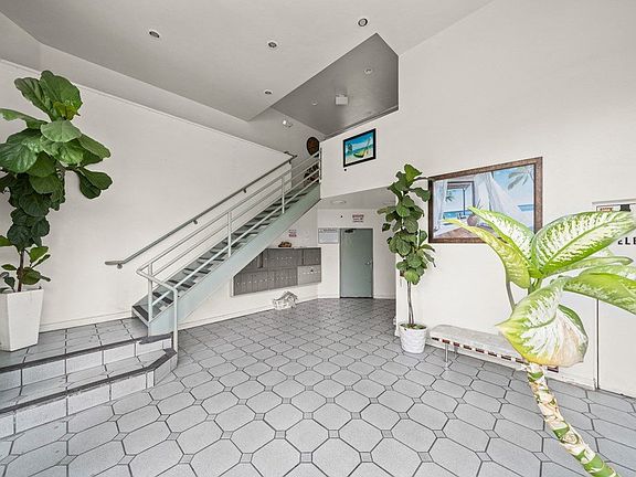 5th image of 730 Pine Ave APT 208