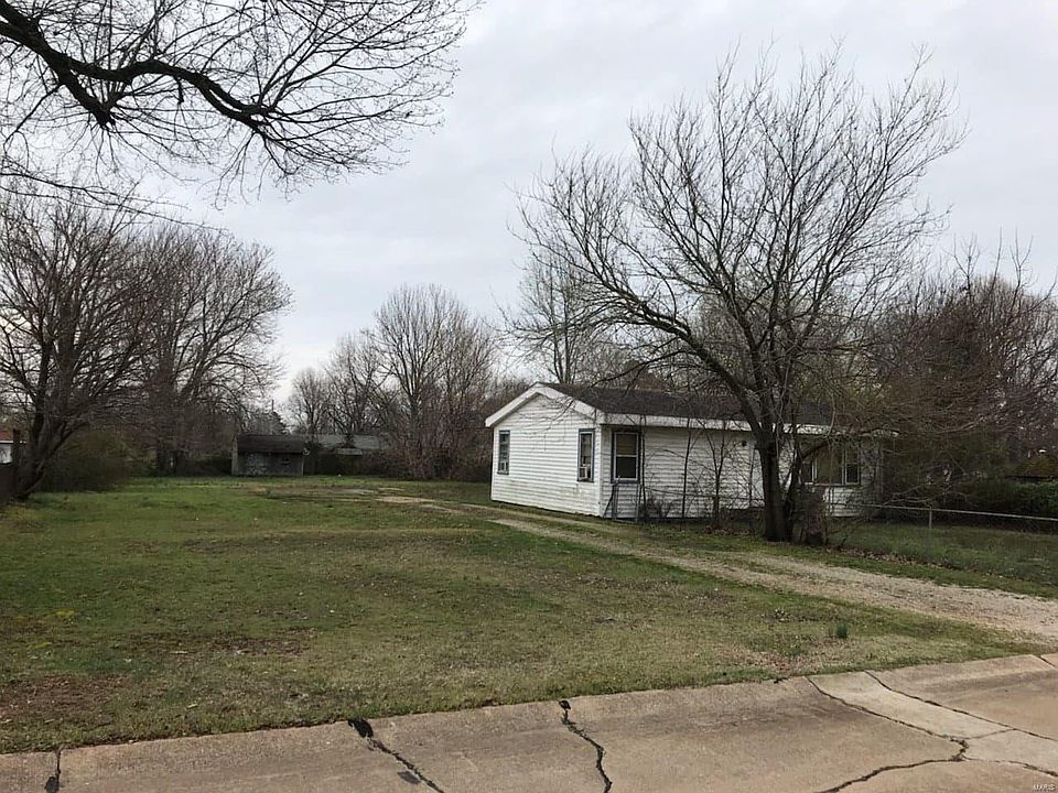 1st image of 2432 Channon Dr