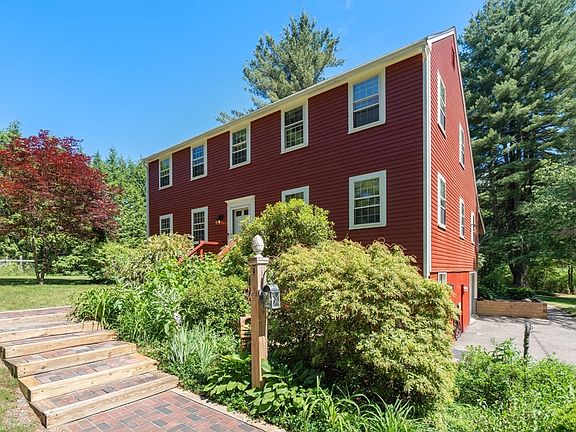 2nd image of 128 Fruit St