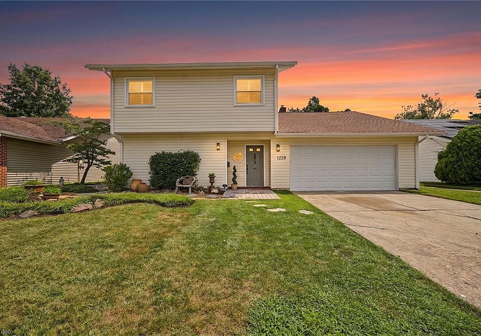 1st image of 1228 Ginger Cres