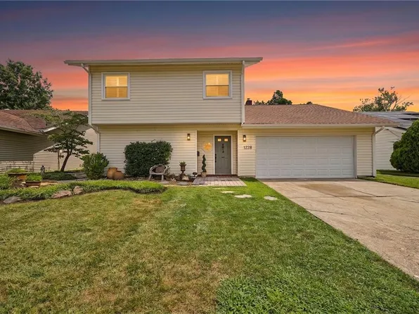 1228 Ginger Cres, Virginia Beach, VA 23453