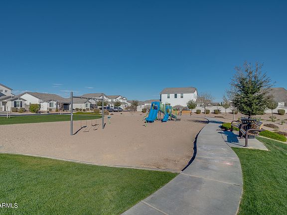 4th image of 258 E MINT Lane