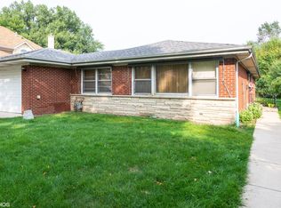 9211 Mango Ave, Morton Grove, IL 60053