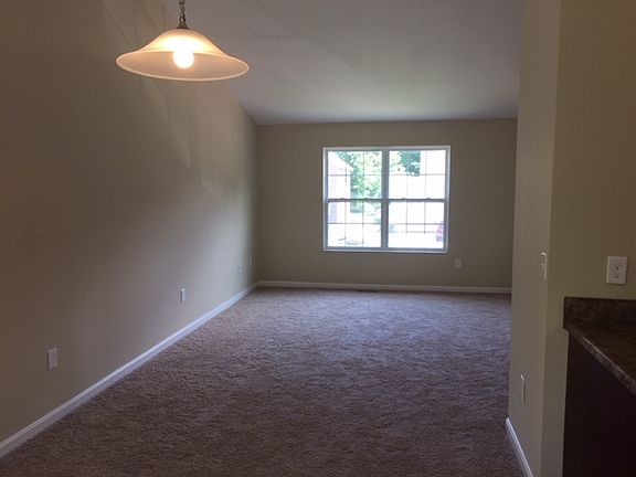 3rd image of 3466 Hickory Ln