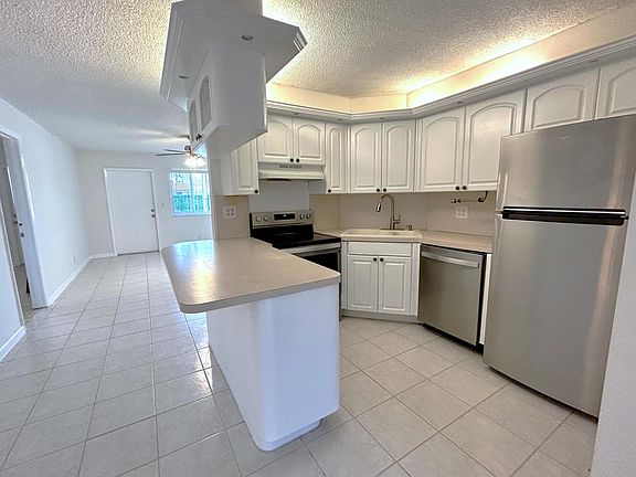 5th image of 2175 NE 56th Street #109