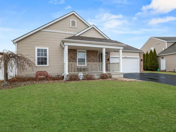 13671 Empress Ln, Dyer, IN 46311