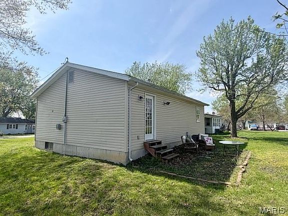 3rd image of 310 S Harper St