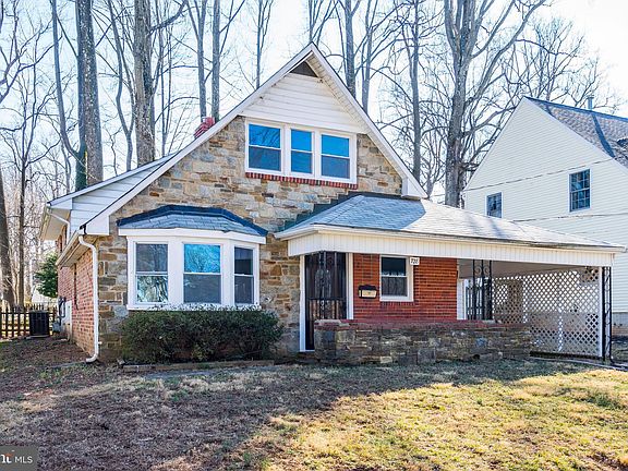 2nd image of 728 Carr Ave
