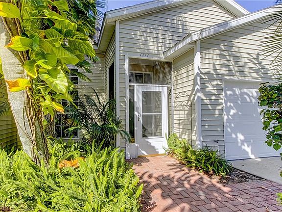 4th image of 1711 Heron Cove Dr