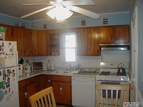 4th image of 2378 Camp Ave