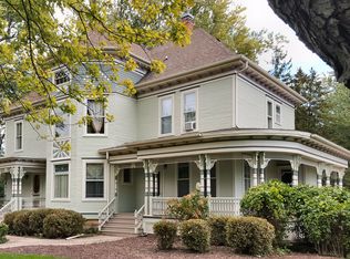 182 E 9th St, Zumbrota, MN 55992