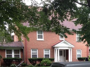 732 Oak Ave, Aurora, IL 60506