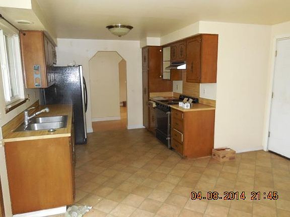 4th image of 8407 Harvard Ct SE