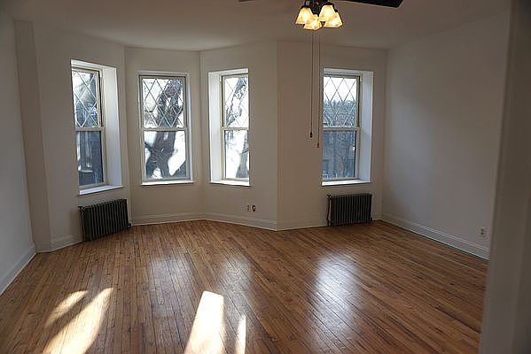 1st image of 37 Saint Pauls Pl #2