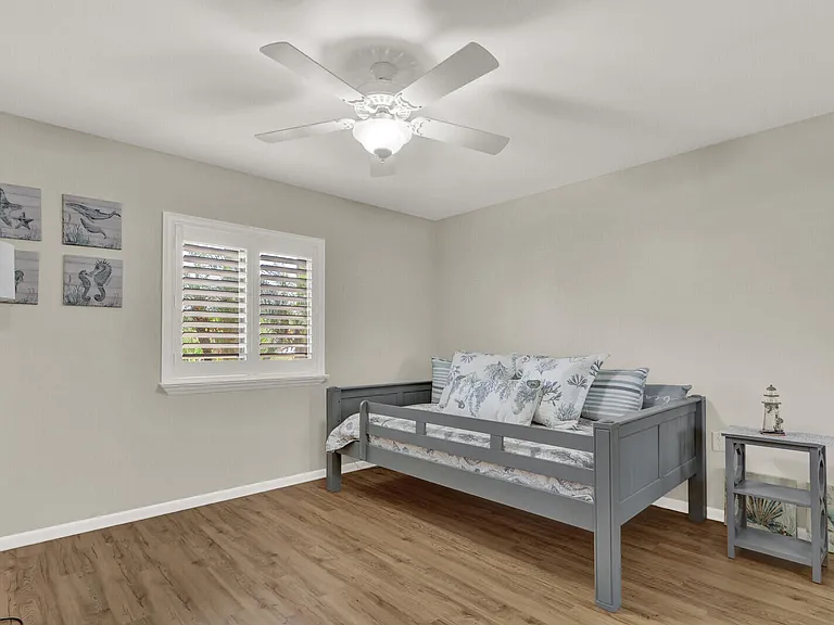 701 Seafarer Cir #105 — Photo 17