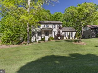 5054 Kings Wood Dr NE, Roswell, GA 30075