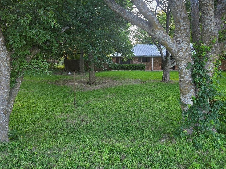 2nd image of 4270 Sir Lancelot Cir